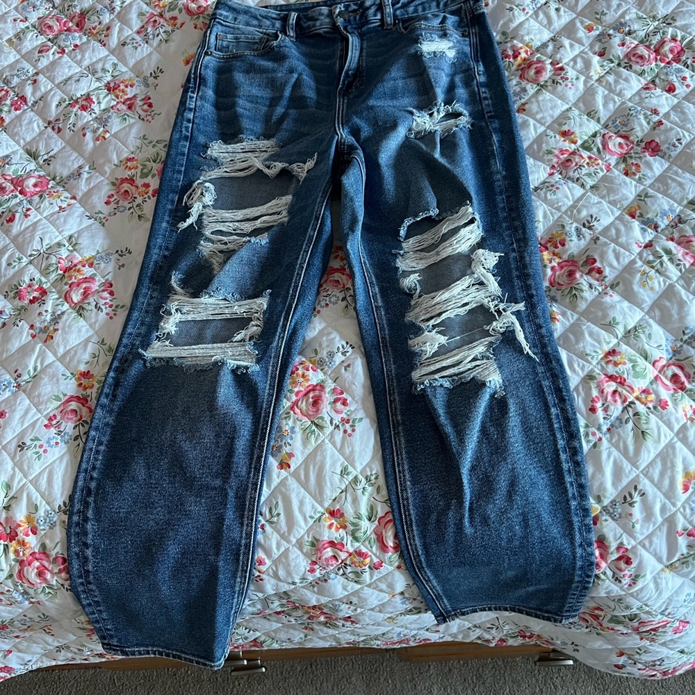 Women's Distressed Blue Jeans